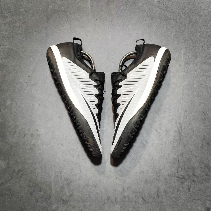 Turfy Nike MercurialX Finale TF 44