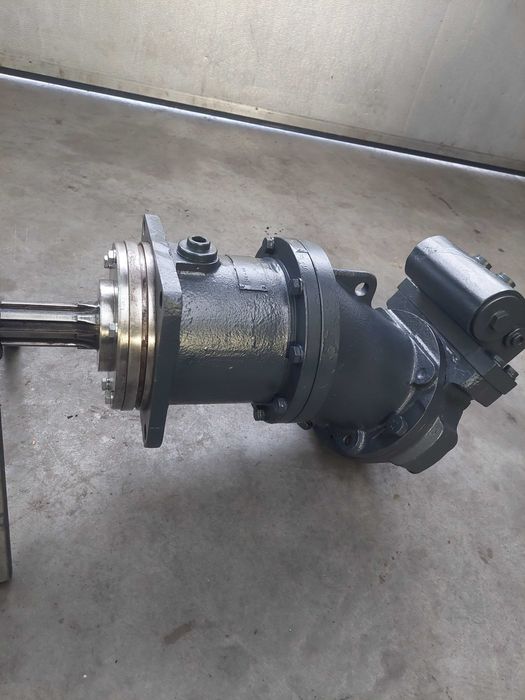 Pompa URB 2A2, hydromotor MN-250/160