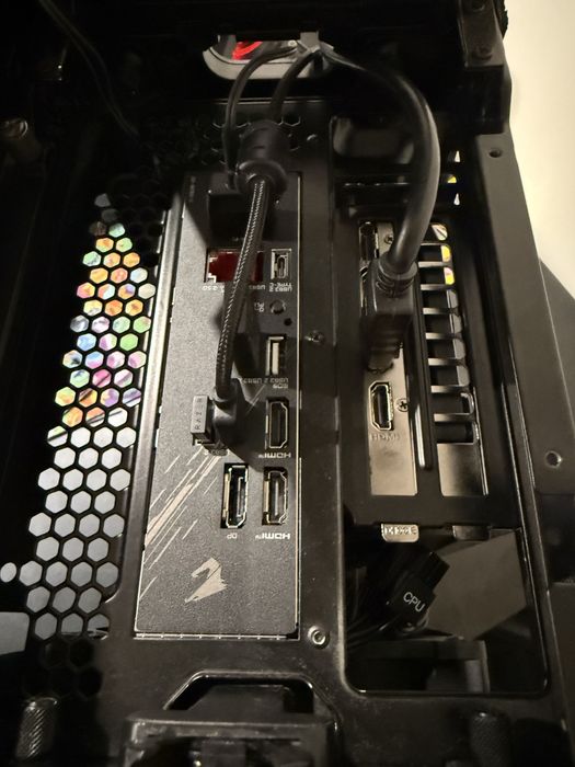 Мощный компактный игровой Mini-ITX ПК / RTX 5060 + Ryzen 5 5600 / Премиум