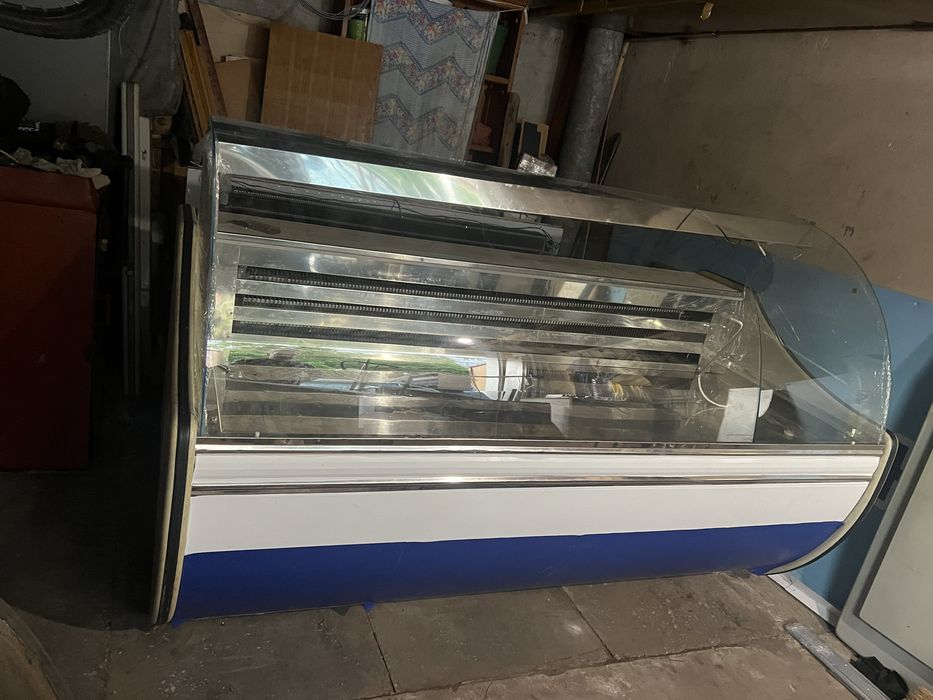 Вітрина холодильна