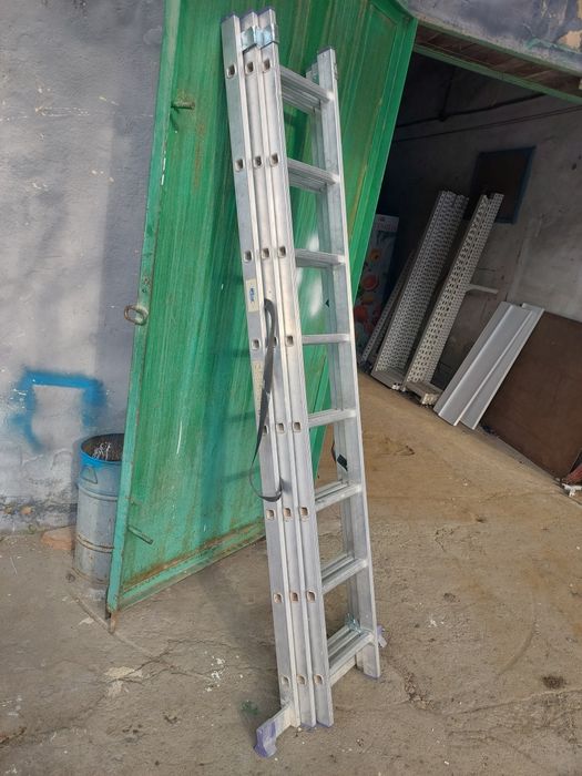 Лестница универсальная  Б/У