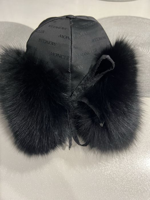 Moncler хутряна шапка кепка оригінал