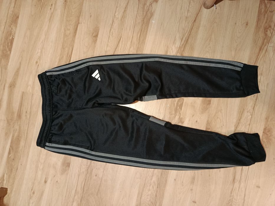 Dresy chłopięce Adidas 152