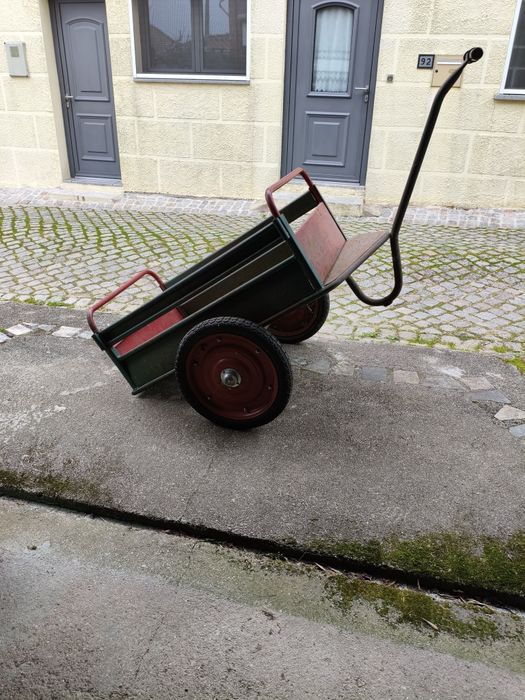 Vendo atrelado mais carro lavrador