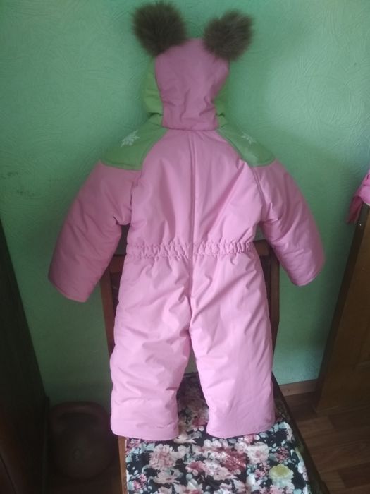 Зимний комбинезон для девочки