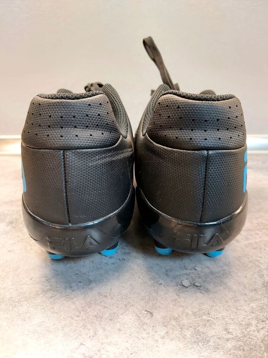 Fila buty piłkarskie roz.43 korki