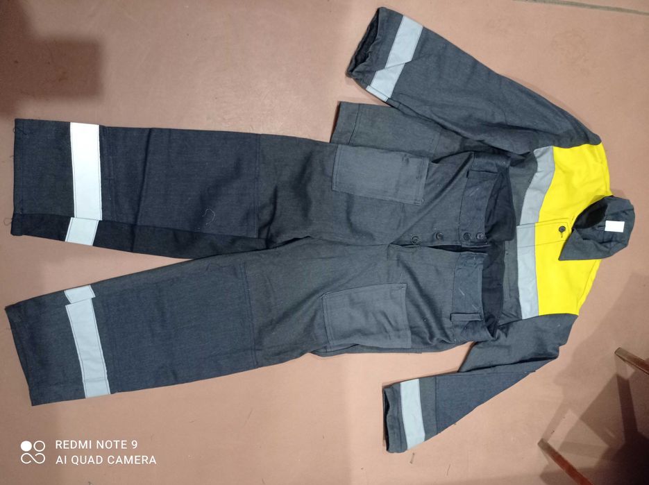 Костюм рабочий новый.