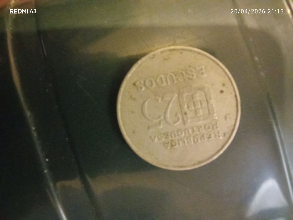 Moeda de 25 escudos em prata de 1982
