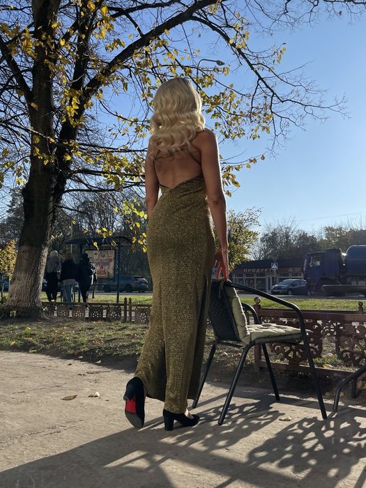 Сукня золотого кольору М