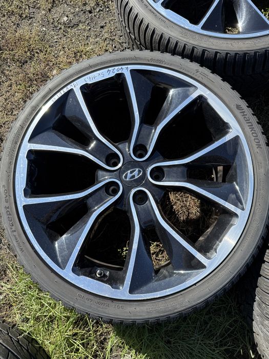 Komplet kół zimowych 5x114,3 Hyundai N 235/35/19 Hankook