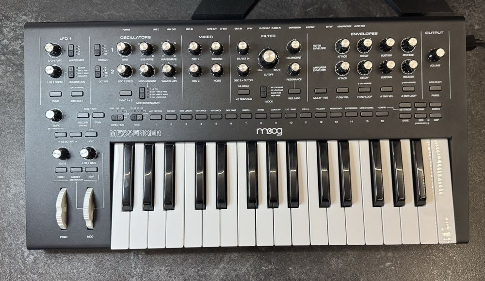 Moog Messenger syntezator analogowy