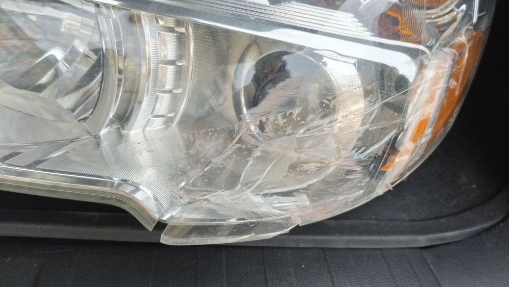 Фара субару аутбэк оригинал