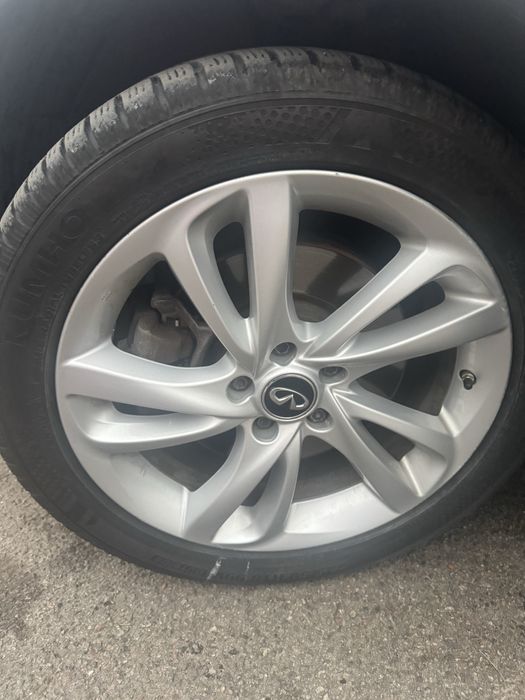 Инфините Qx30. 2017