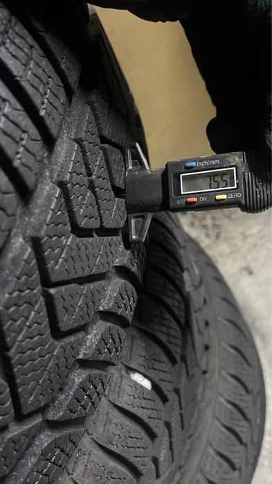 Комплект зимової гуми 225/55/17 Pirelli