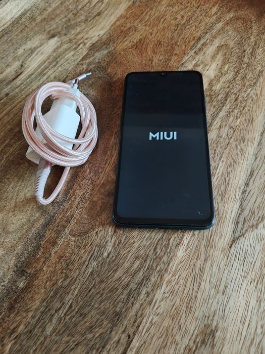 Xiaomi Redmi note 8 6/64 GB super stan