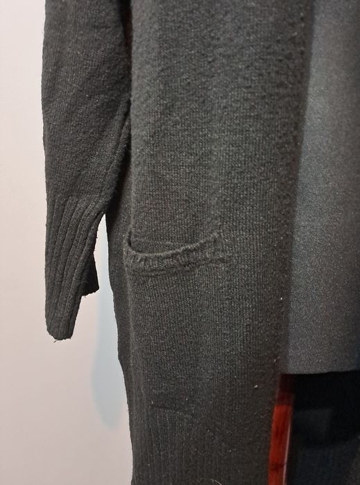 Długi czarny kardigan bershka 40 42