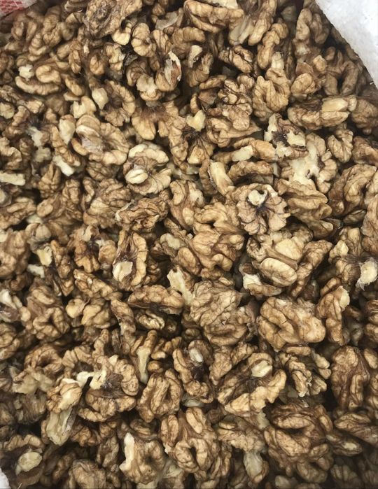 Продам грецький горіх, половинки