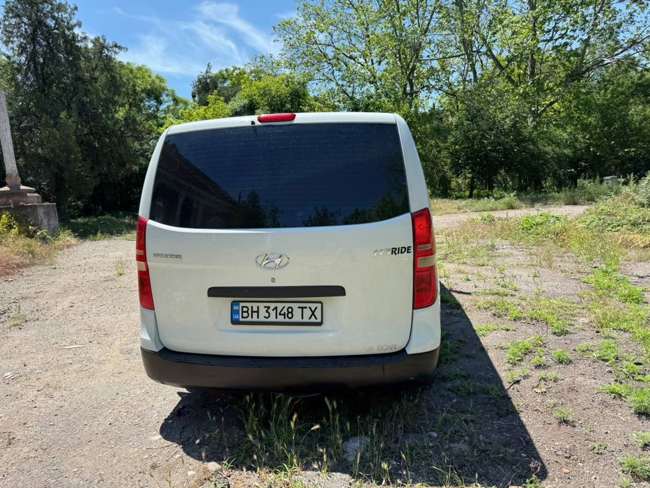 Hyundai H1 Starex бус 6 передач