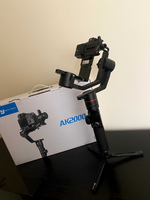 novo (nunca usado) gimbal feyutech ak2000 estabilizador