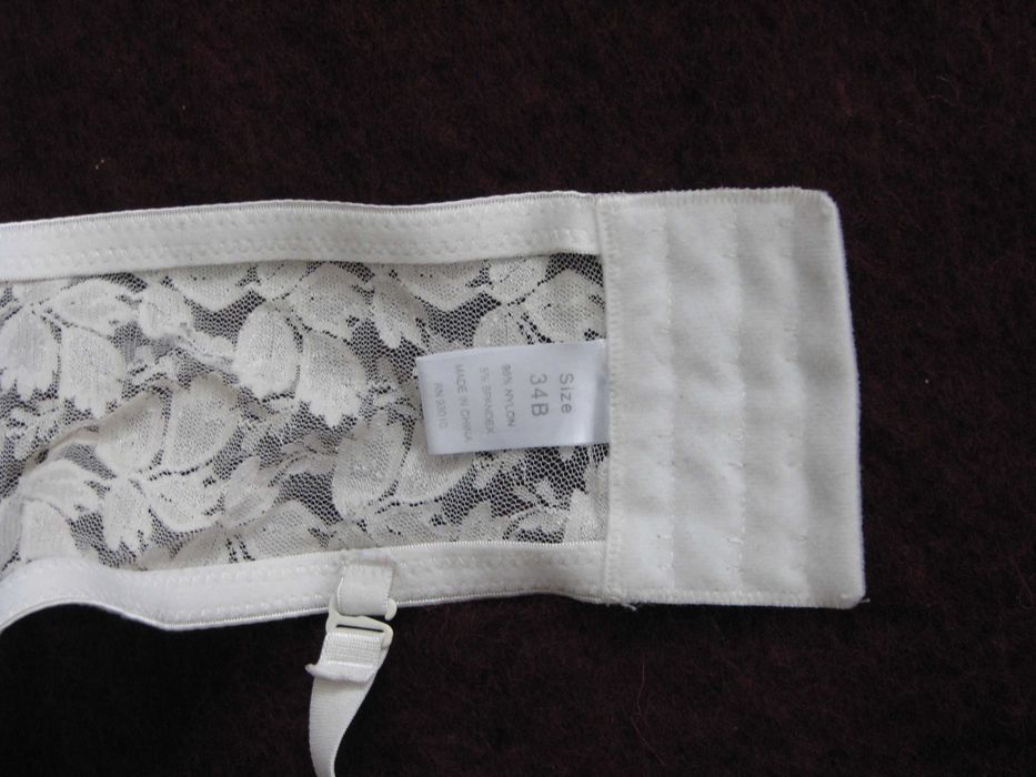 Biustonosz kremowy - r. 34 B