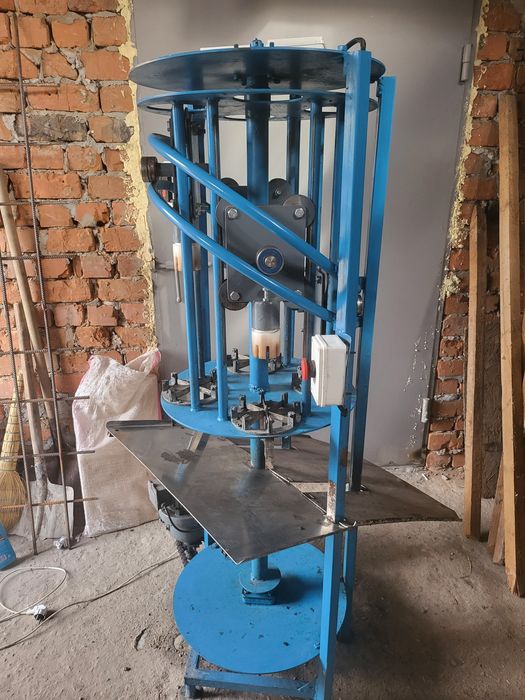 Промислова Яблукорізка для сушки "карусель"