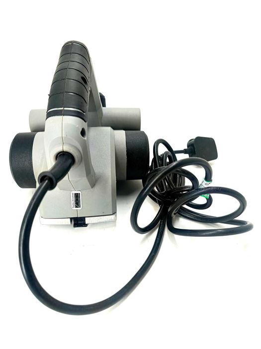 Strug elektryczny hebel titan ttb876pln 900w