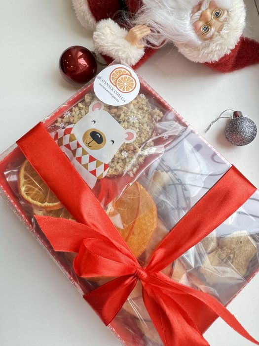 Новорічні бокси пастили, новорічні подарунки, подарунок дитині