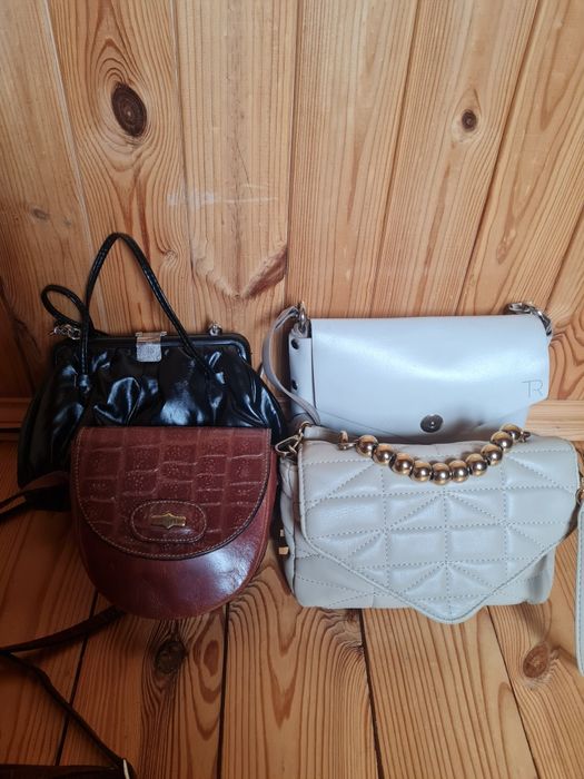 Сумки через плече жіночі