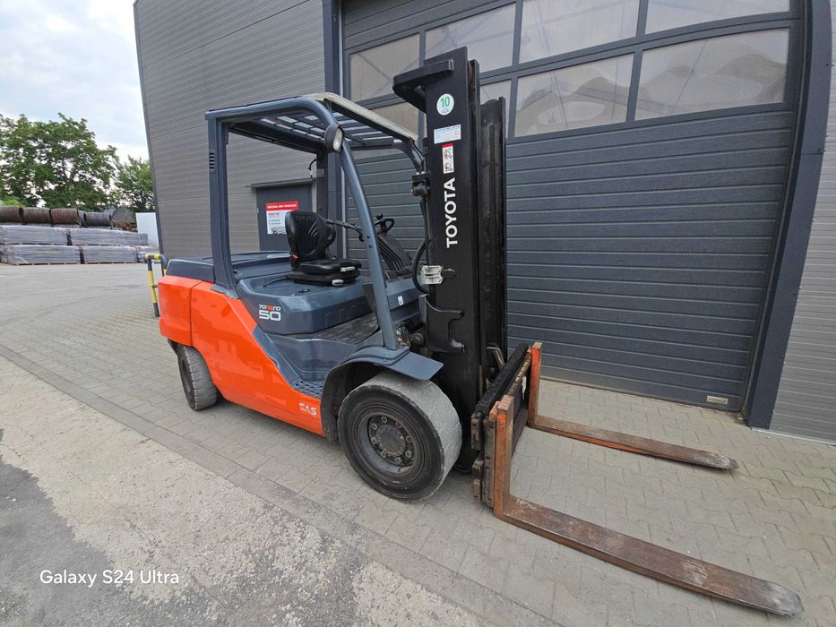 Wózek widłowy Toyota 8FD50