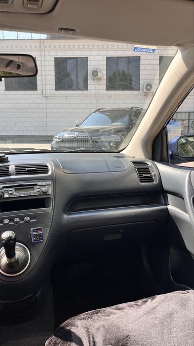 Honda Civic VII 2001 року
