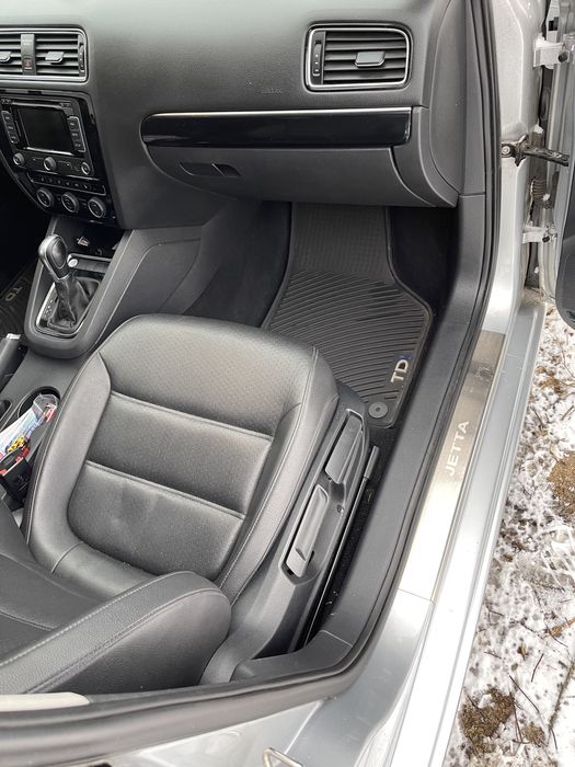 Volkswagen JETTA комплектация SEL год выпуска 2015