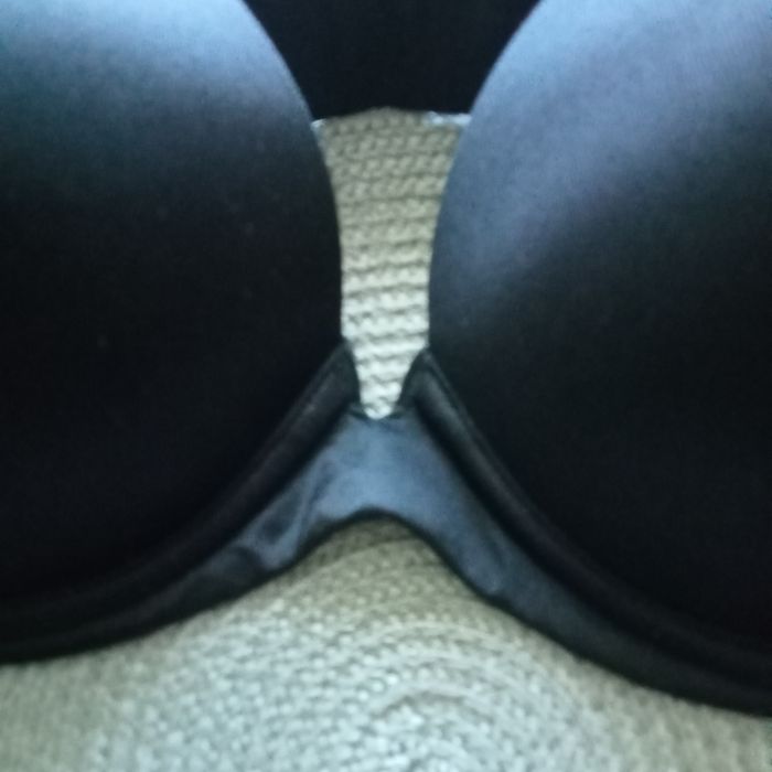 Biustonosz push up, atłasowy ,czarny Victoria's Secret 70C