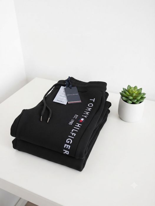NOWE Tommy Hilfiger Spodnie dresowe męskie czarne