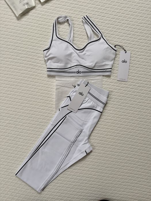 Оригінальний комплект Alo Yoga Heart Throb Airbrush • White/Black • S