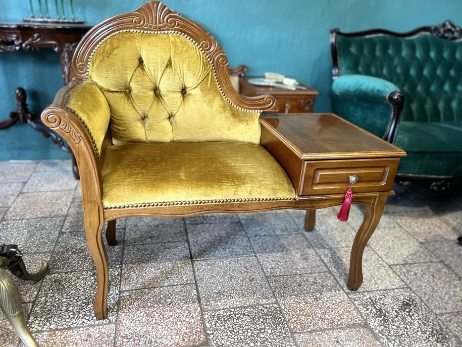 Cudowna telefoniara chesterfield