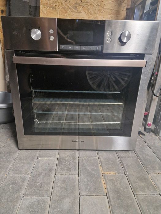 Piekarnik elektryczny z funkcją Dual Cook (podwójna konwekcja), 65 l