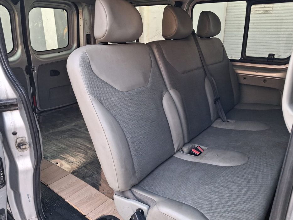 Продам авто Opel Vivaro