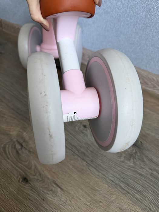 Велобіг рожевого кольору otto