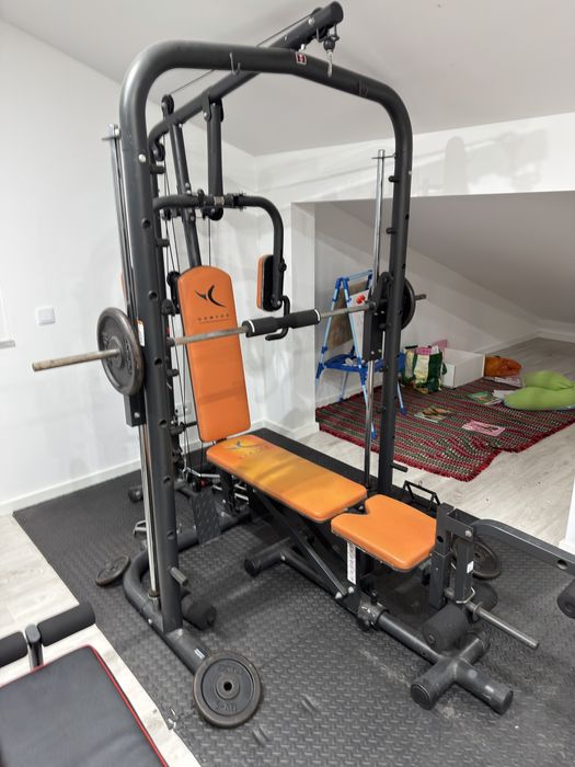 Multifuncional de musculação
