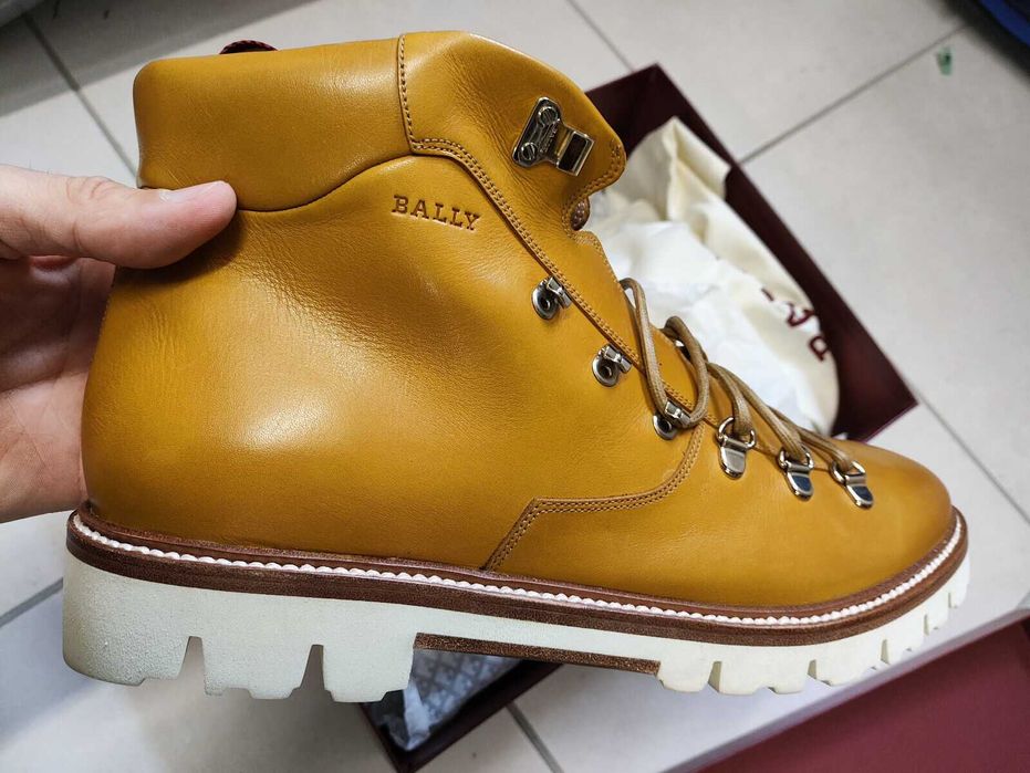 Черевики Швейцарського преміум бренду Bally за 650 євро