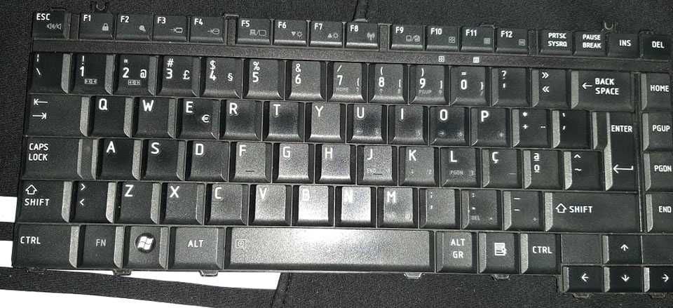 Teclado Toshiba Satellite L300 PT Preto NSK-TAE06 Original
