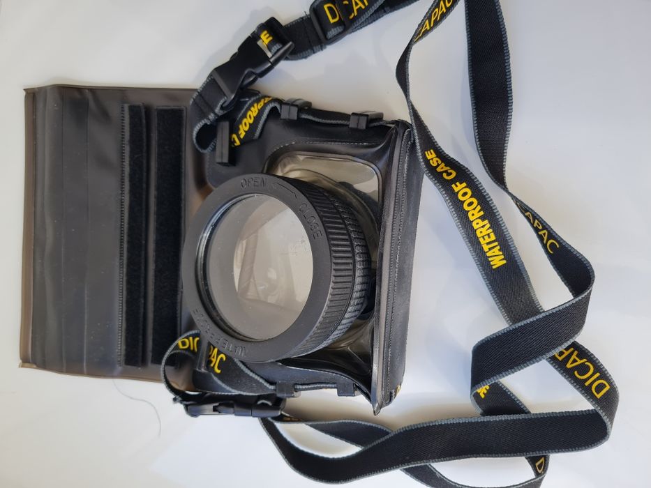 Фотоапарат Sony Alpha DSLR A350 з об'єктивом Sony 18-250mm f/3.5-6.3