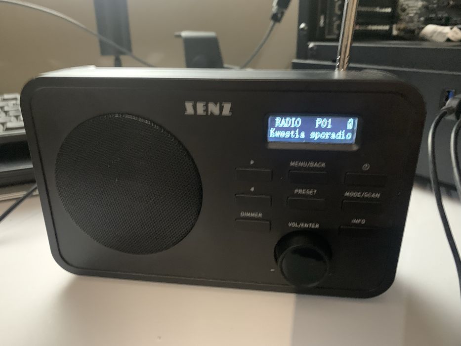 Radio SENZ DAB FM Bluetooth, usb-c 4x AA baterie