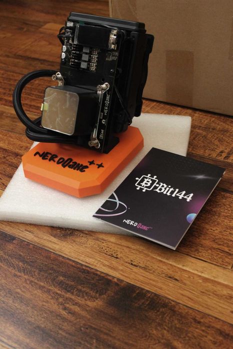 асік майнер біткоїна nerdqaxe++ hydro 5 TH/s, 80W, wi-fi 2.4GHz, новий