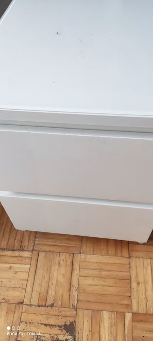 Mesa de cabeceira com vidro