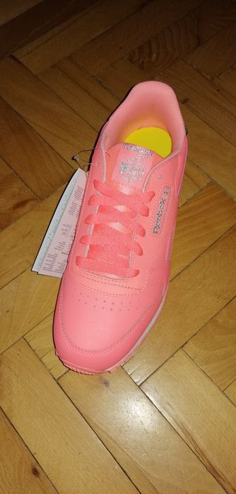 REEBOK classic neon . Nowe