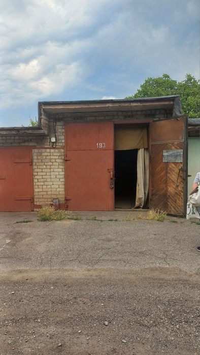 Продам гараж высокий