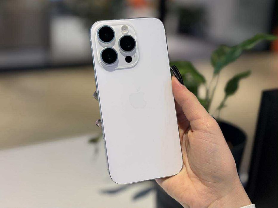 iPhone 16 pro 256 GB white titanium | 2 lata gwarancji