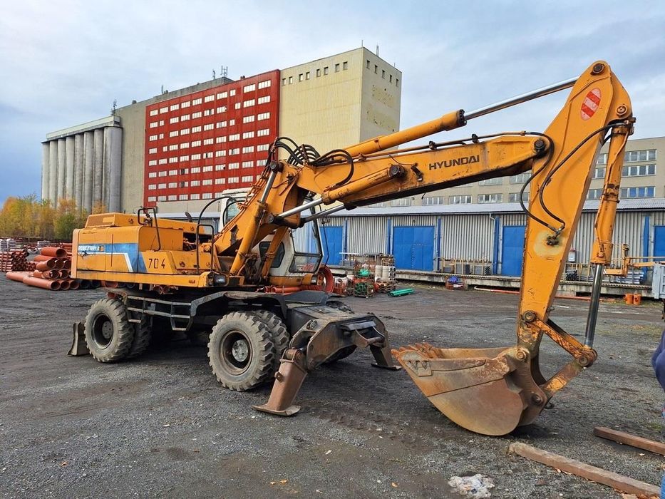 Hyundai ROBEX 200W-2  Koparka Obrotowa