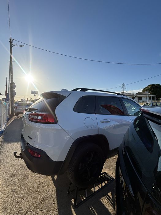 Jeep Cherokee 4x4 2016 motor mercedes 2.2 200cv full extras